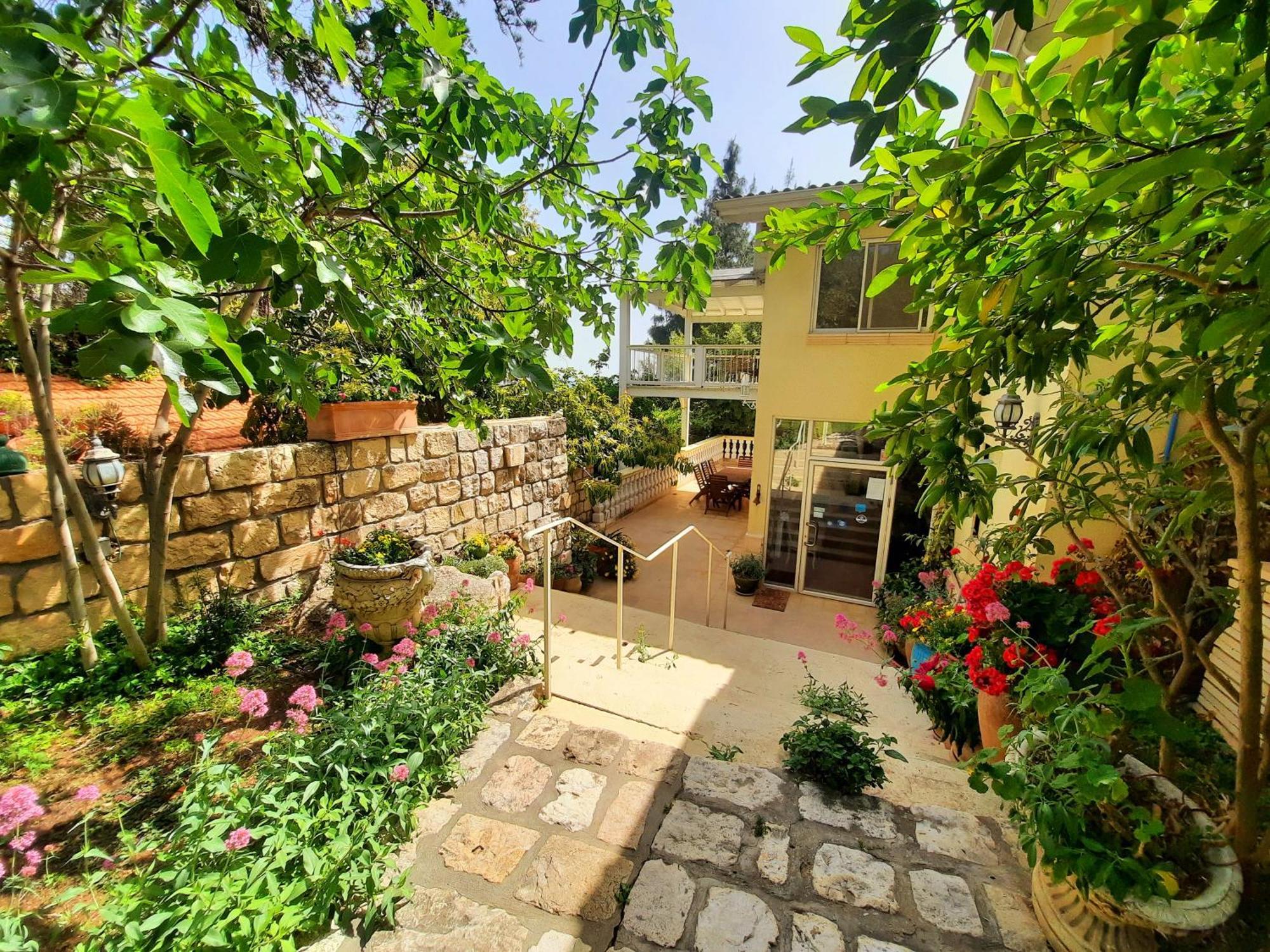 Ha'Seuda Ha'Achrona Suites Amirim Zewnętrze zdjęcie
