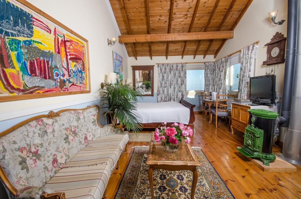 Ha'Seuda Ha'Achrona Suites Amirim Zewnętrze zdjęcie